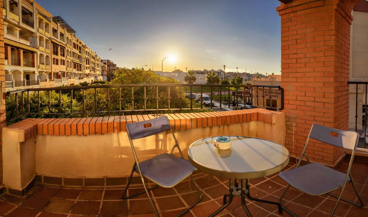 רוקאוטס דה מר Apartamento 90 M2 En La Mejor Zona De Roquetas מראה חיצוני תמונה